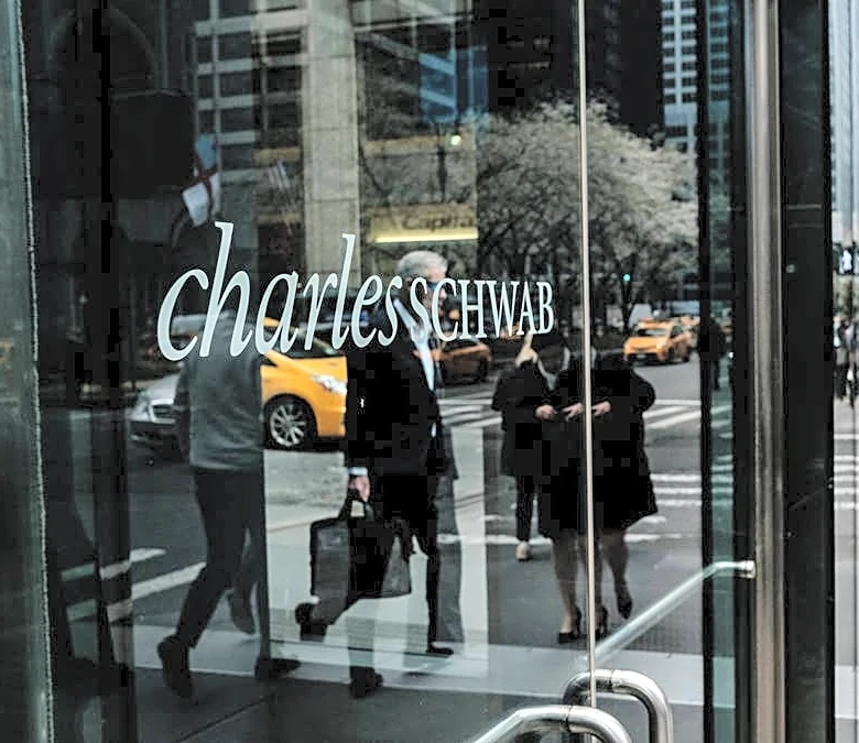 Schwab shares critical advice on credit scores