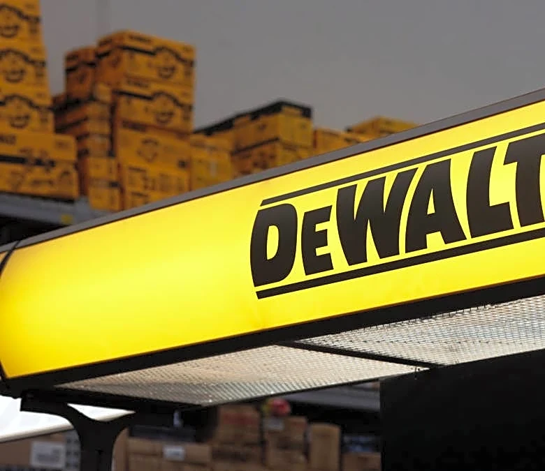 Amazon shoppers are racing to buy a $99 DeWalt power drill — here's why