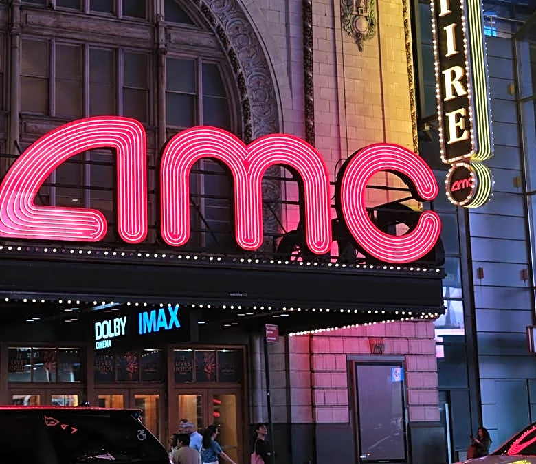 AMC stock traders ignoring warning signs send shares surging