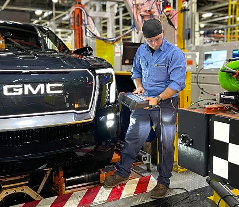 GM, UAW face sudden high-stakes factory rift