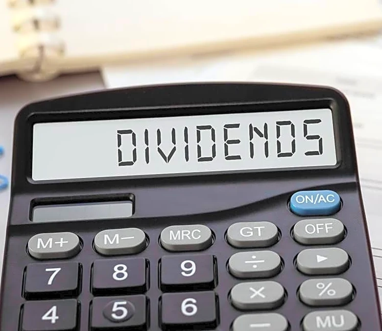 2 undervalued dividend stocks with growing payouts in 2026