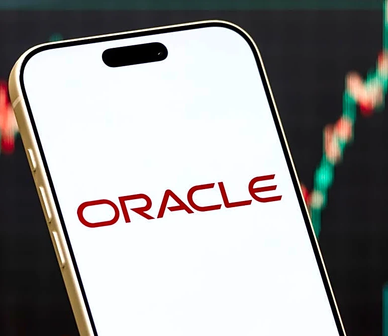 Oracle stock analyst reboots outlook as costs spark debate