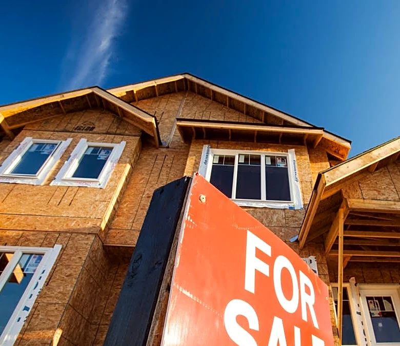 Americans face dilemma after housing market news