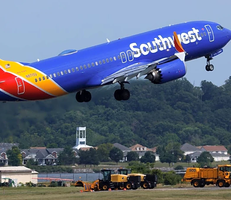 Southwest Airlines leaves rivals flat-footed as bankrupt carrier folds