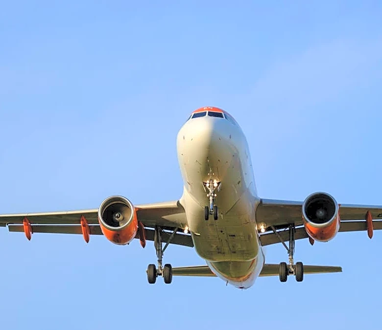 Top U.S. firm acquires EasyJet after huge losses