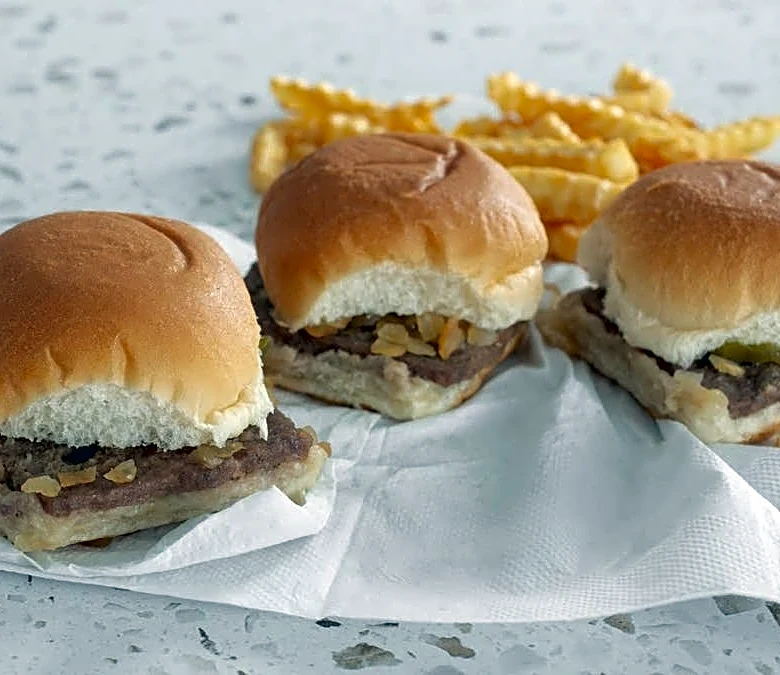 Iconic burger chain closes 89-year-old restaurant for good