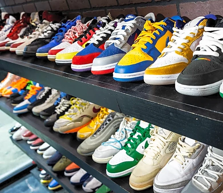 Giant sneaker company chain closes stores on both U.S. coasts