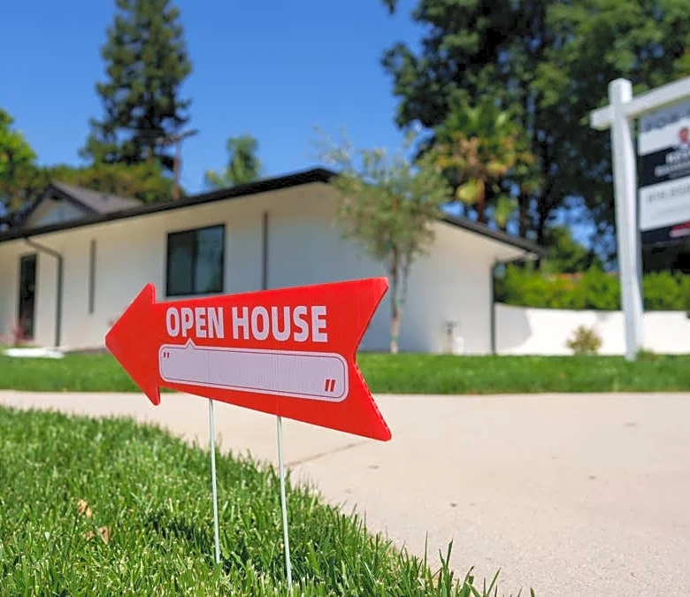 Fannie Mae predicts shift in mortgage rates, housing market