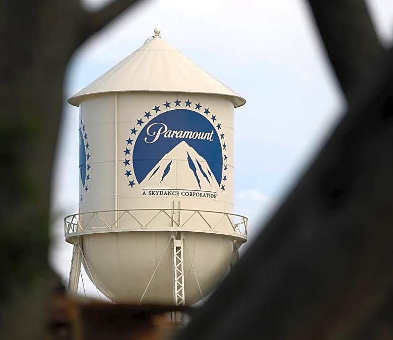 Paramount's Warner deal is suddenly in real trouble