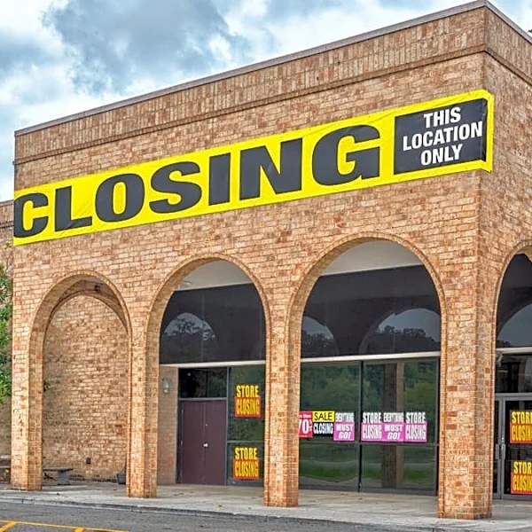 After 80 stores close, 63-year-old chain gives Chapter 11 warning