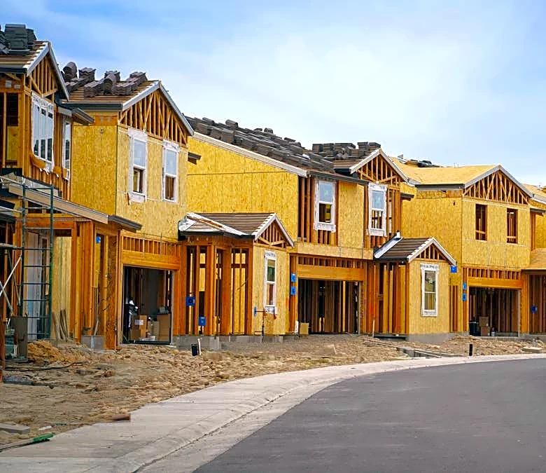 Americans reject homebuilders despite price cuts