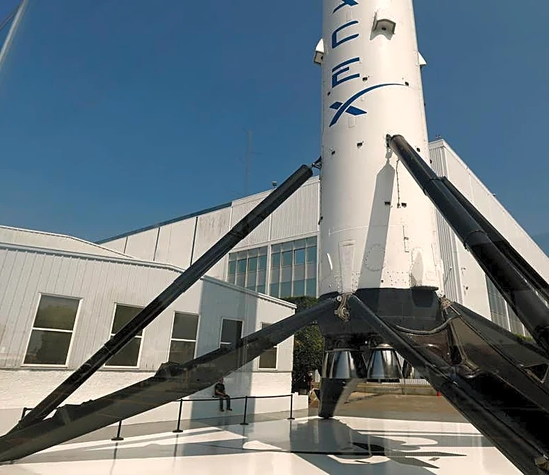 SpaceX’s own ambitions just became Rocket Lab’s opportunity