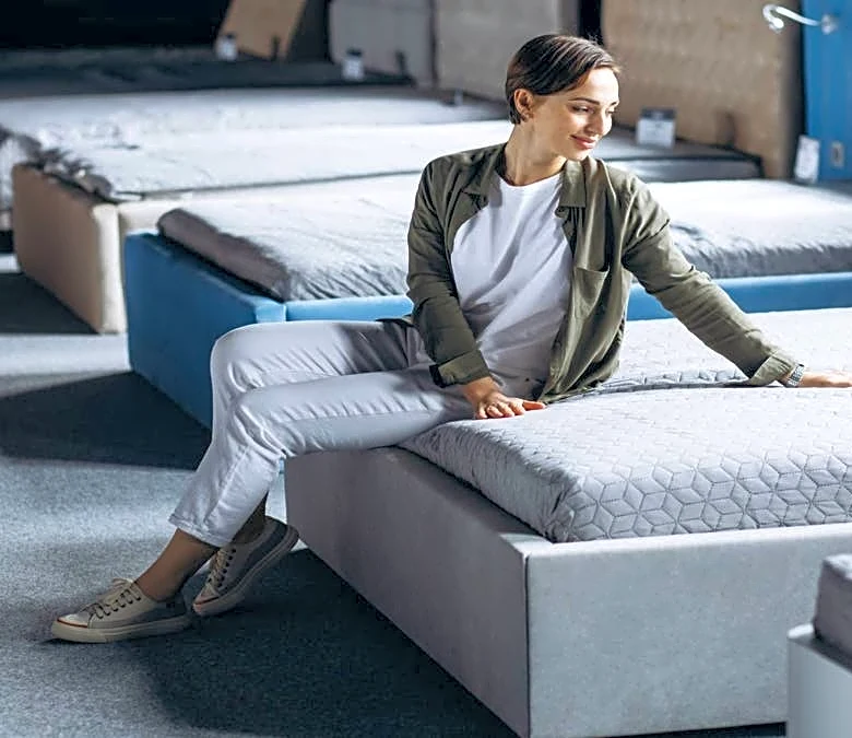 Mattress chain closing every store but skips Chapter 11