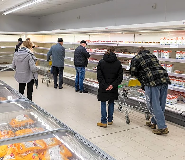 Grocery giant rethinks supply chain plans as store closures mount