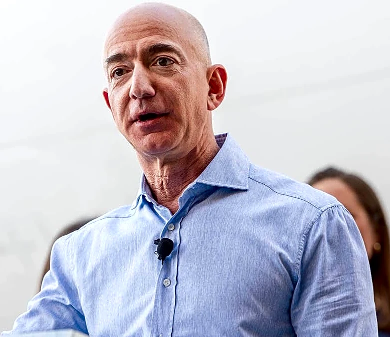 Jeff Bezos takes bold new turn amid $4B Amazon sell-off