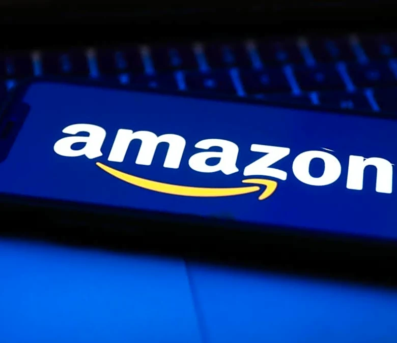 Amazon has a 2-in-1 laptop and tablet for $97 that comes with a 7-piece accessories bundle