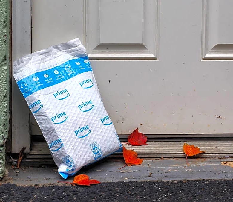 Amazon's all-season 100% cotton throw blanket with over 17,000 5-star ratings is only $30