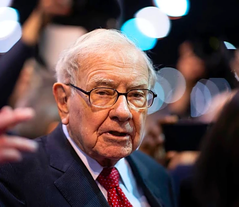 Warren Buffett sends investors 10-word stock market warning