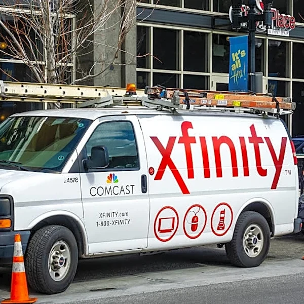 Comcast adds new service to internet plans as customers leave
