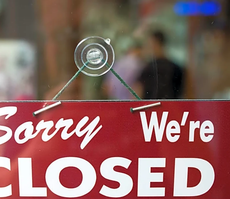 125-year-old mall retail anchor closes discount outlet, cuts 101 jobs
