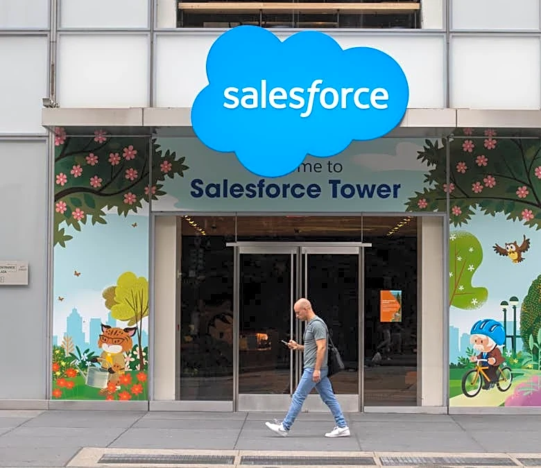 Salesforce Inc. Q2 2027 Earnings: Live Updates of $CRM Earnings Call, Forecast