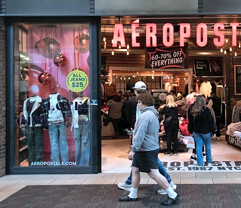 Aéropostale helps bring back once-controversial brand