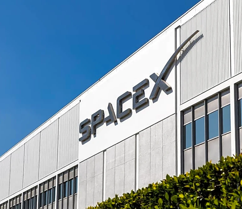 SpaceX renews investor hope with bold new plan