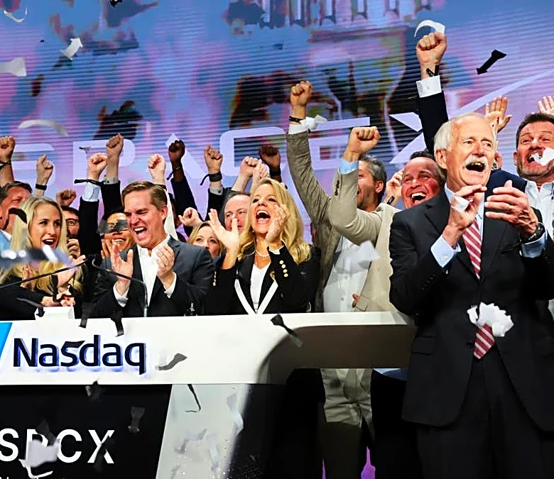 SpaceX investors must consider this urgent new signal