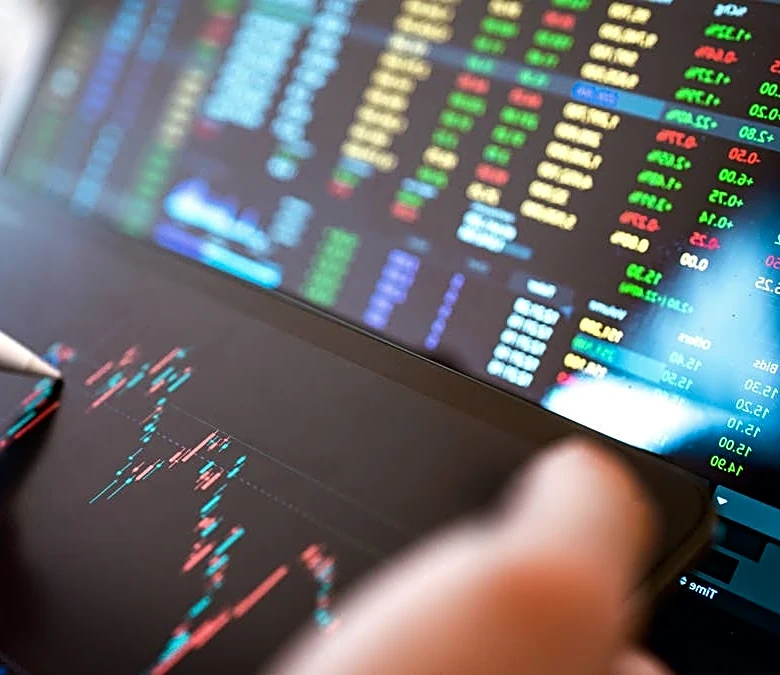 One of retail's once-hottest stocks just imploded 18% overnight