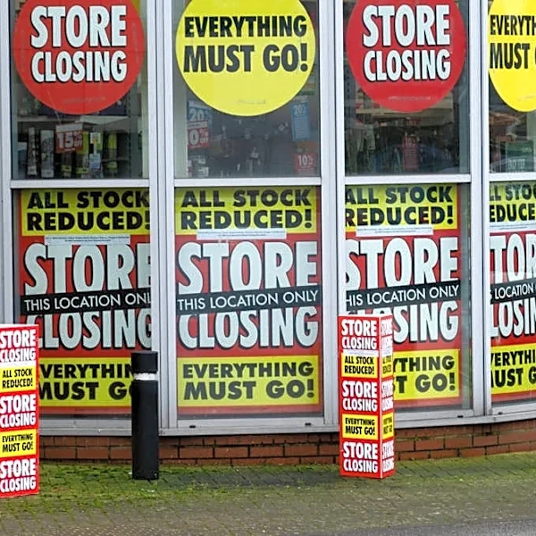 Clothing retailer closes nearly all stores, leaving just 4
