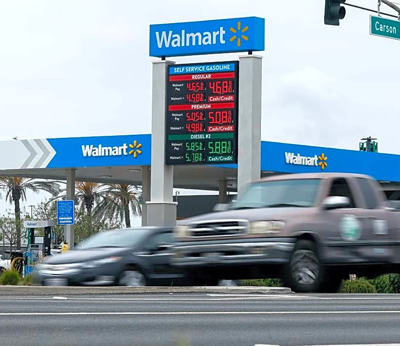 Walmart takes on Costco with expanded gas savings