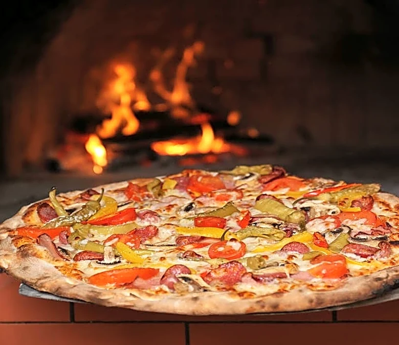 Major Costco and Kroger pizza supplier closes more restaurants