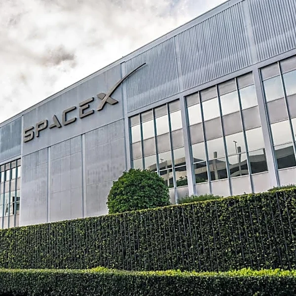 SpaceX stock starting to reward investors who stuck around