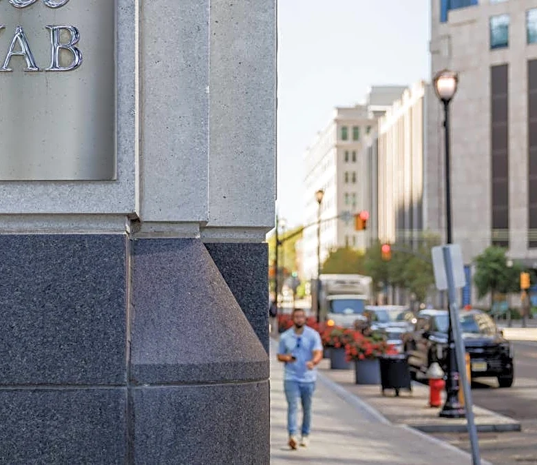 Schwab flags the overlooked risk in skipping foreign stocks