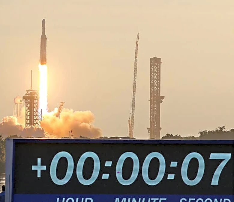 SpaceX has a plan to make your phone carrier obsolete