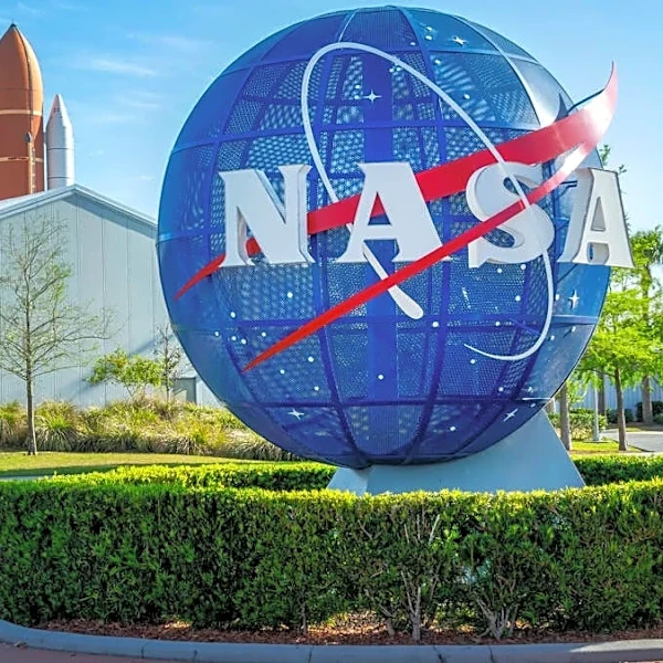 NASA doubles down on private space stations to replace ISS