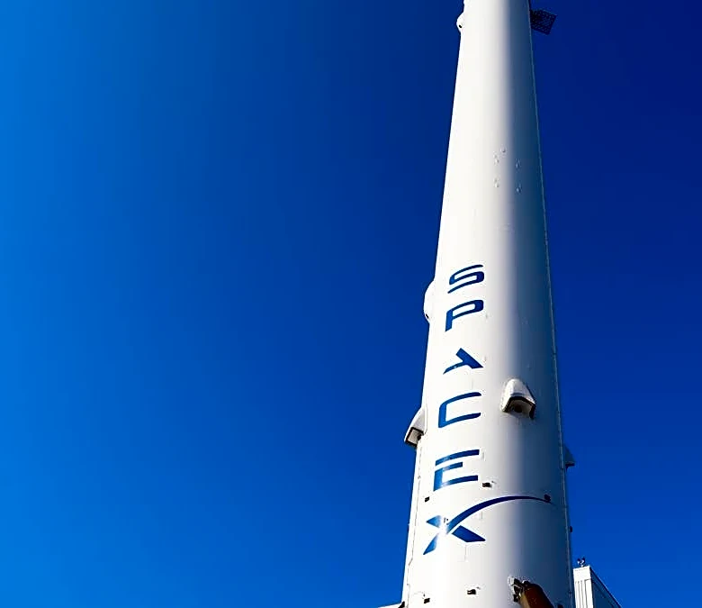 SpaceX turns to debt again to fund a historic order