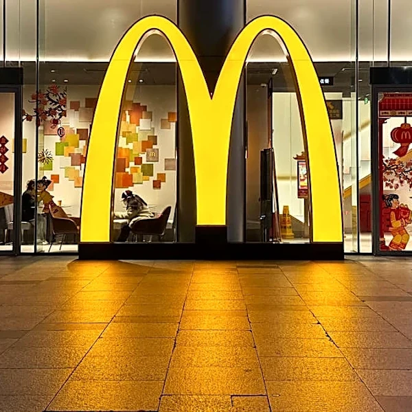 McDonald's plans major store changes to attract more customers