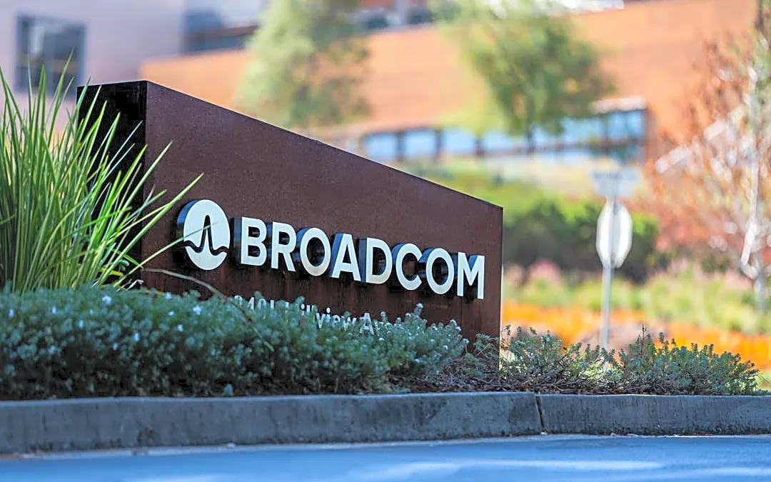 A $10,000 Broadcom investment in 2016 now pays $1,991 a year in dividends