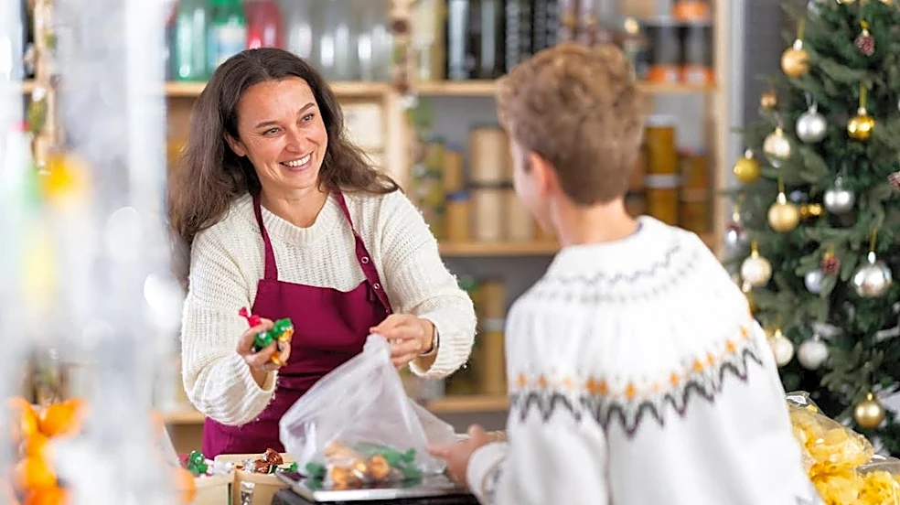 These major retailers are hiring for the 2026 holidays