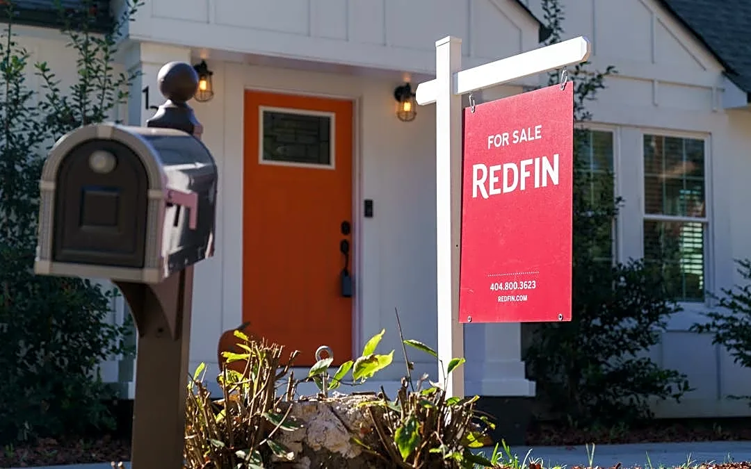 Redfin: Home asking prices fall for the first time in 7 months