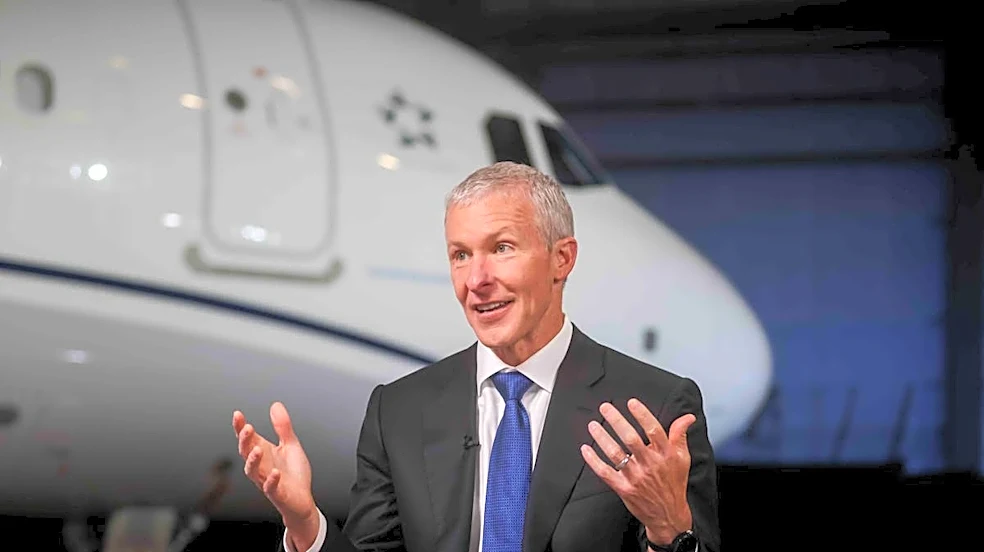 United’s CEO defends charging travelers extra for a better seat