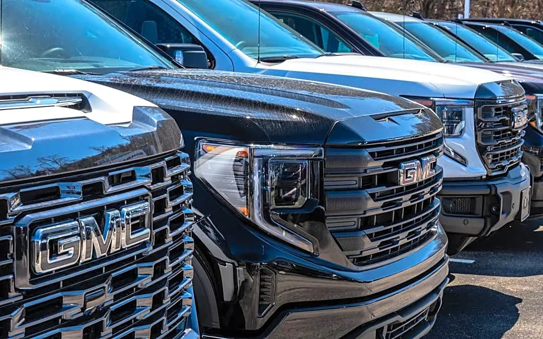 GM shares are on sale for investors willing to buy into weakness, analyst says