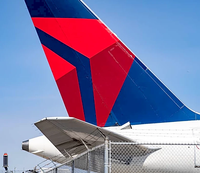 Delta gives travelers five-day cancelation warning on flights to Italy