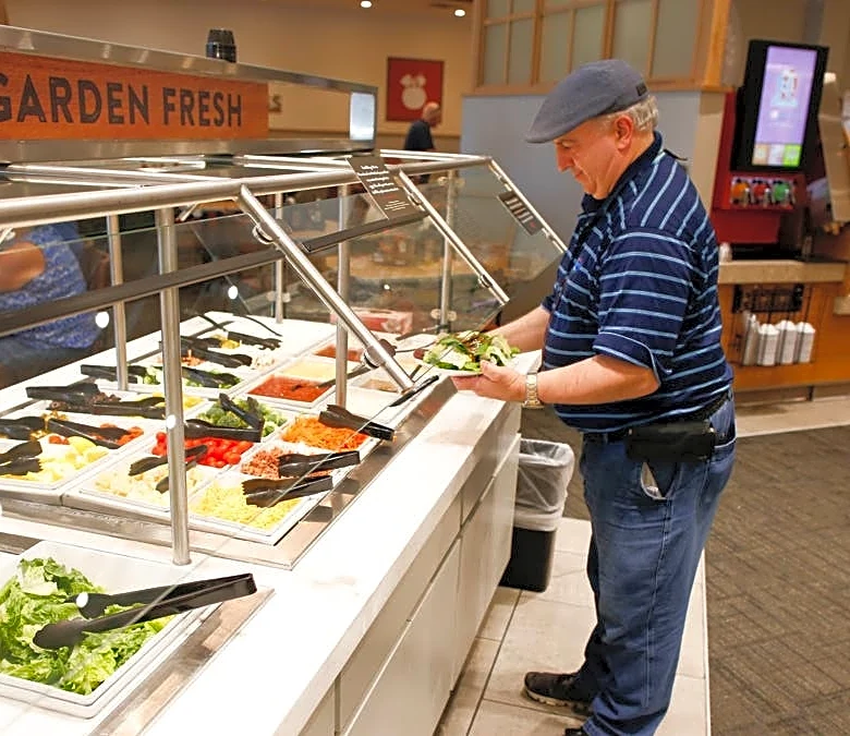 Golden Corral closes another restaurant as shutdowns mount