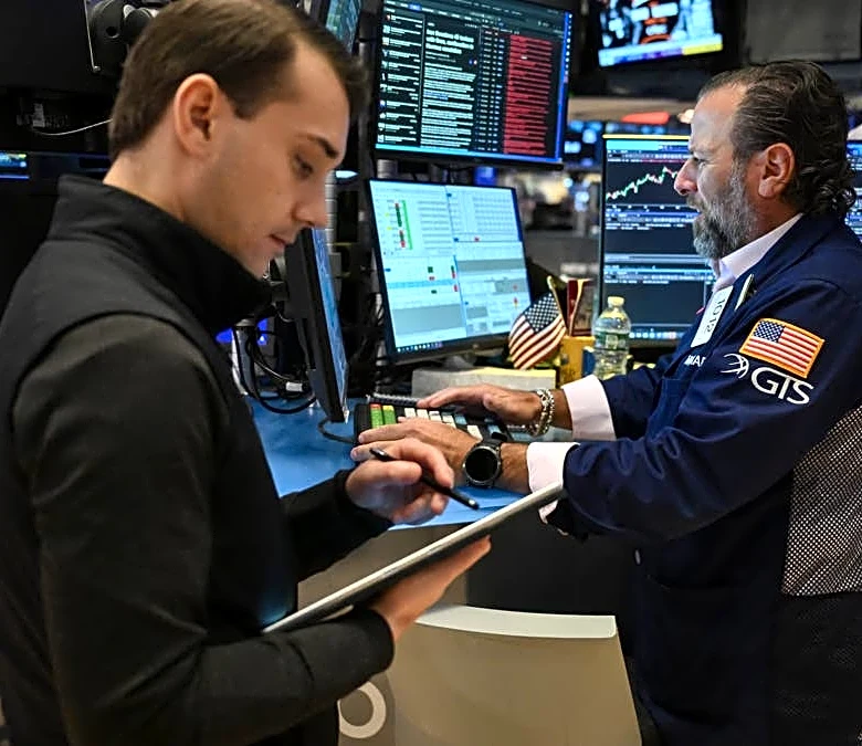 Another AI power stock plunges 11% despite earnings beat