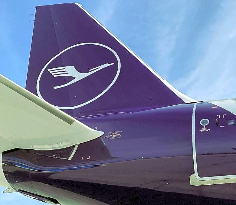 Lufthansa exits entire market until end of November, offers refunds