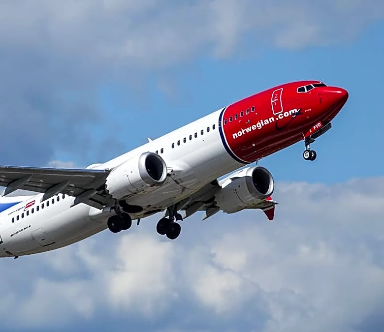 New Boeing MAX 10 with special safety upgrade approved to fly travelers