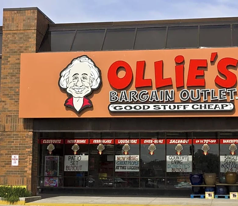 Ollie's, Five Below, and Dollar General all share troubling shopping pattern
