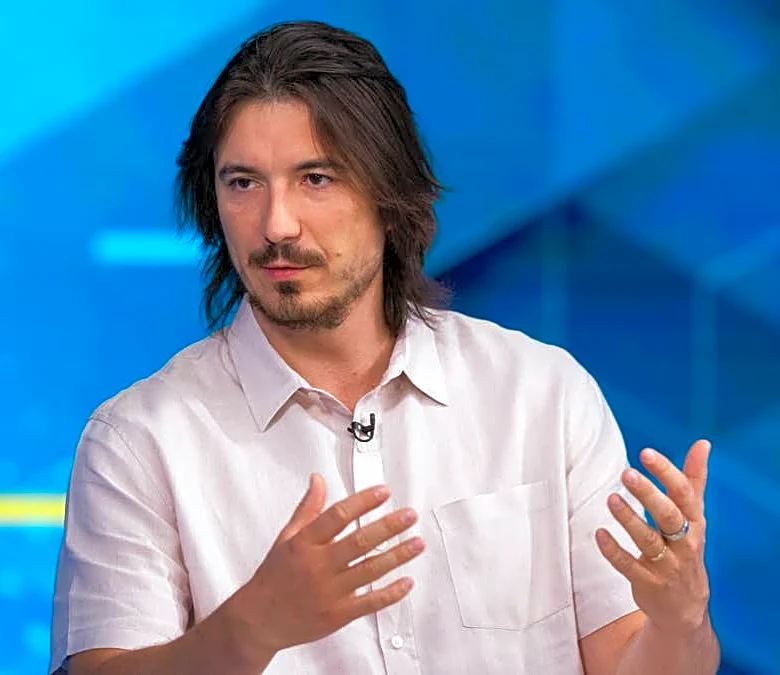 Robinhood's prediction-market revenue soars as crypto slumps
